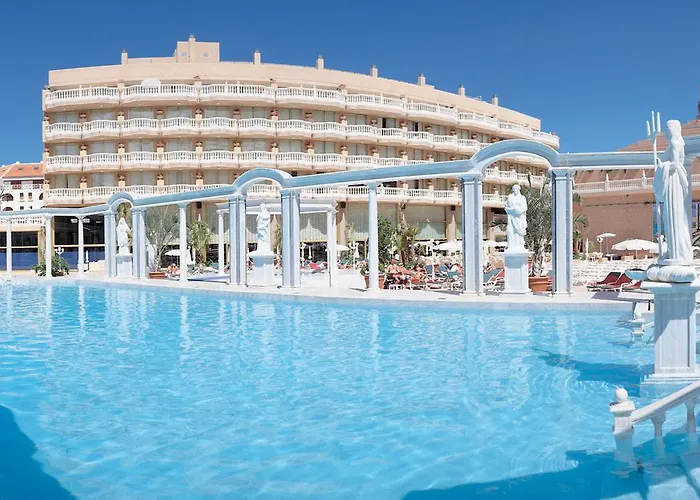 Cleopatra Palace Szálloda