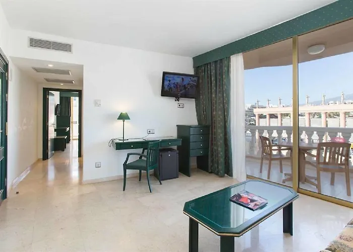 Cleopatra Palace Szálloda Playa de las Américas