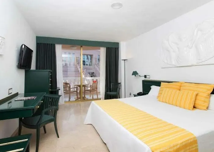 Cleopatra Palace Szálloda 4*